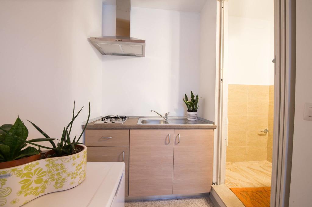 Raffaela Casa Vacanze Aradeo Екстериор снимка